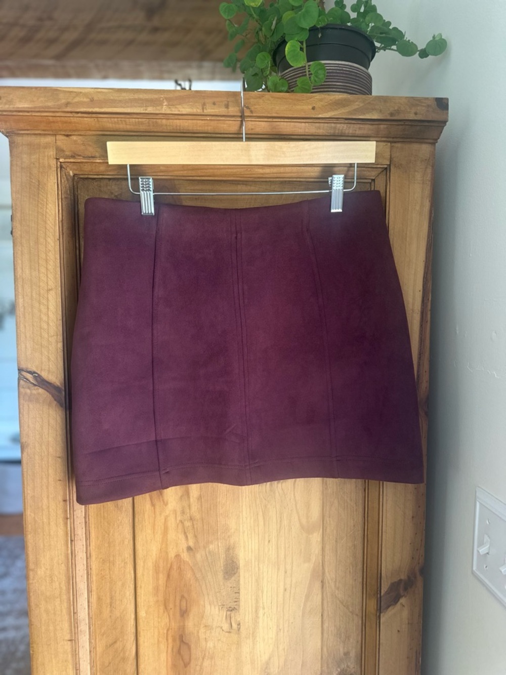 Altar’d State Women's Suede Mini Skirt - Burgundy